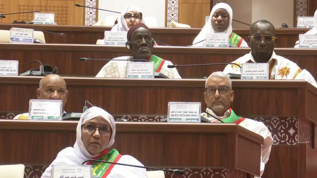 اختتام الدورة العادية الأولى 2025-2026: رئيس الجمعية الوطنية يشيد بأربعة أشهر من الأنشطة البرلمانية المكثفة 3 الله اختتام الدورة العادية الأولى من السنة البرلمانية 2025-2026