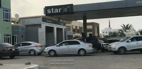 Pénurie d’essence en Mauritanie : le ministère promet une solution au problème avec l’arrivée lundi d’un navire de ravitaillement 5 Photo de Pénurie d’essence en Mauritanie : le ministère promet une solution au problème avec l’arrivée lundi d’un navire de ravitaillement