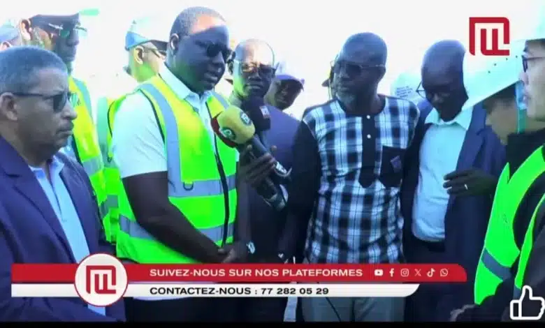 Pour combler le glissement de calendrier sur le Pont de Rosso, la menace explicite brandie par Déthie Fall contre l’exécutant chinois 1 Pour combler le glissement de calendrier sur le Pont de Rosso, la menace explicite brandie par Déthie Fall contre l’exécutant chinois.