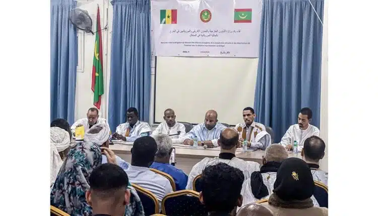 Une mission du ministère des Affaires étrangères se réunit avec des membres de notre colonie résidant au Sénégal 1 Une mission du ministère des Affaires étrangères se réunit avec des membres de notre colonie résidant au Sénégal