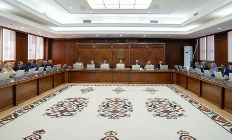 مجلس الوزراء يصادق على تنظيم مكاتب التشغيل في الخارج ويطلق تحضيرات اكتتاب 3000 موظف 1 صورة لاجتماع مجلس الوزراء بالقصر الرئاسي في نواكشوط