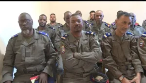 Chef d’état-major Garde nationale Aleg: le chef d’état-major de la Garde nationale en visite d’inspection au rassemblement régional n°4 2 Le général Ibrahim Fall Ould Cheibani en réunion avec des éléments de la Garde nationale à Aleg.