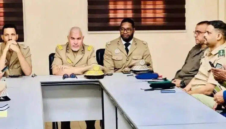 والي آدرار يترأس اجتماعا لتسقيف الأسعار وتثبيتها 1 والي آدرار يترأس اجتماعا لتسقيف الأسعار وتثبيتها