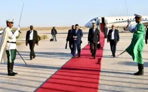 Mauritanie : Le Président El Ghazouani en mission stratégique à Bruxelles 3 Après avoir achevé son agenda diplomatique à Bruxelles, le Président de la République a regagné Nouakchott.