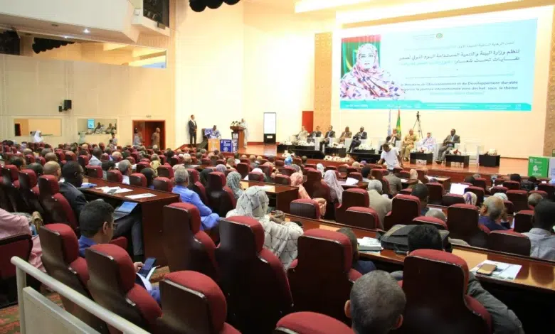 Mauritanie Zéro Déchet : Lancement de l'Initiative Nationale sous l'égide de la Première Dame 1 Cérémonie de lancement de l'initiative Mauritanie Zéro Déchet au Centre international de conférences de Nouakchott.