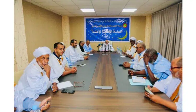 La commission nationale d’observation des croissants lunaires annonce que demain vendredi est le premier jour de l’Aïd Al-Fitr 1 La commission nationale d’observation des croissants lunaires annonce que demain vendredi est le premier jour de l’Aïd Al-Fitr