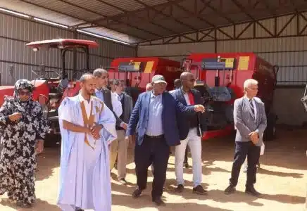 وفد إيفواري يطلع على تجربة موريتانيا في تطوير الإنتاج الحيواني بألاك 1 وفد إيفواري يطلع على تجربة موريتانيا في تطوير الإنتاج الحيواني بألاك
