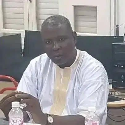 Lettre ouverte à Biram Dah Abeid : Le courage de la désescalade | Par Sneiba Mohamed 1 Portrait de Sneiba Mohamed, journaliste et figure historique de la lutte pour les droits en Mauritanie.