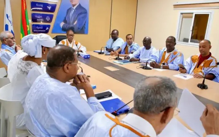 Mauritanie démocratie développement : construire la nation ou débattre du régime ? Le faux dilemme entre démocratie et développement 1 Photo de Mauritanie démocratie développement : construire la nation ou débattre du régime ? Le faux dilemme entre démocratie et développement