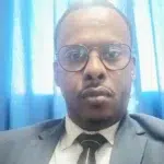 Souveraineté malienne : une lecture de la crise après le 25 avril 2 Mansour LY Juriste Consultant Analyste Politique