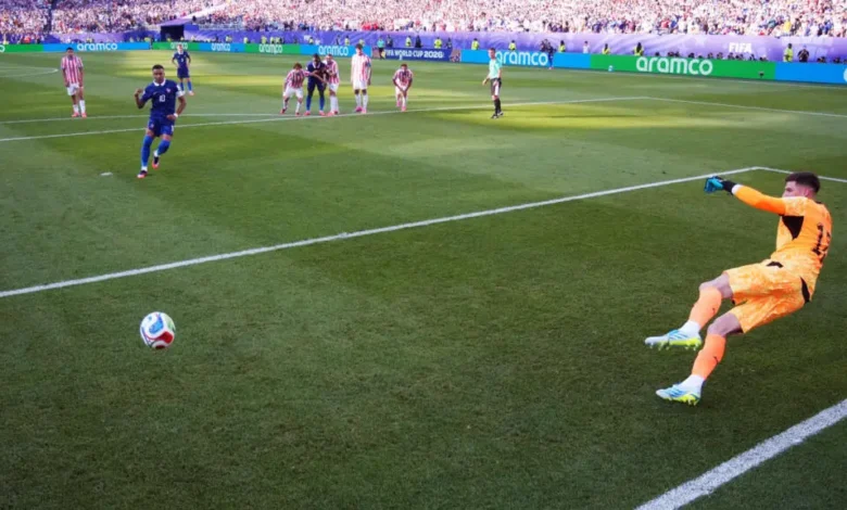 Mondial 2026 : la France maîtrise un Paraguay rugueux et rejoint le Maroc en quarts 1 Le penalty victorieux de Mbappé contre le Paraguay en 8es de finale du Mondial 2026. REUTERS - OMAR AZIZ