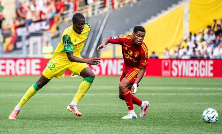 Nantes : Deuff vers Antwerp, Doucouré en approche — le mercato s'accélère 1 Photo de Nantes : Deuff vers Antwerp, Doucouré en approche — le mercato s’accélère