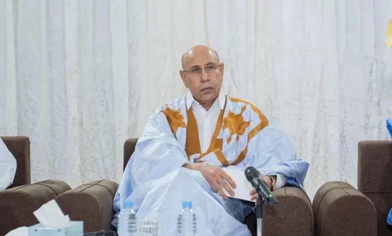 De la question fondatrice à la question de la renaissance : « Où allons-nous ? » Par El Wely Sidi Heiba 1 Le président mauritanien Mohamed Ould Cheikh El Ghazouani assis lors d'une rencontre officielle à Atar.