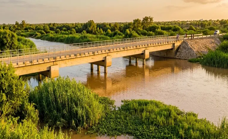 Appel urgent : rétablissement des droits fonciers à Kana Lexeiba (Gorgol) 1 Pont et fleuve à Lexeiba dans la wilaya du Gorgol en Mauritanie.