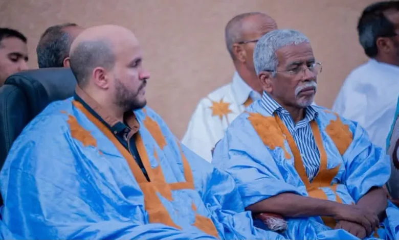 El Insaf à Atar : Réunion préparatoire à la visite présidentielle 1 Des élus avec des Membres de la délégation du parti El Insaf réunis lors d'une rencontre politique à Atar.