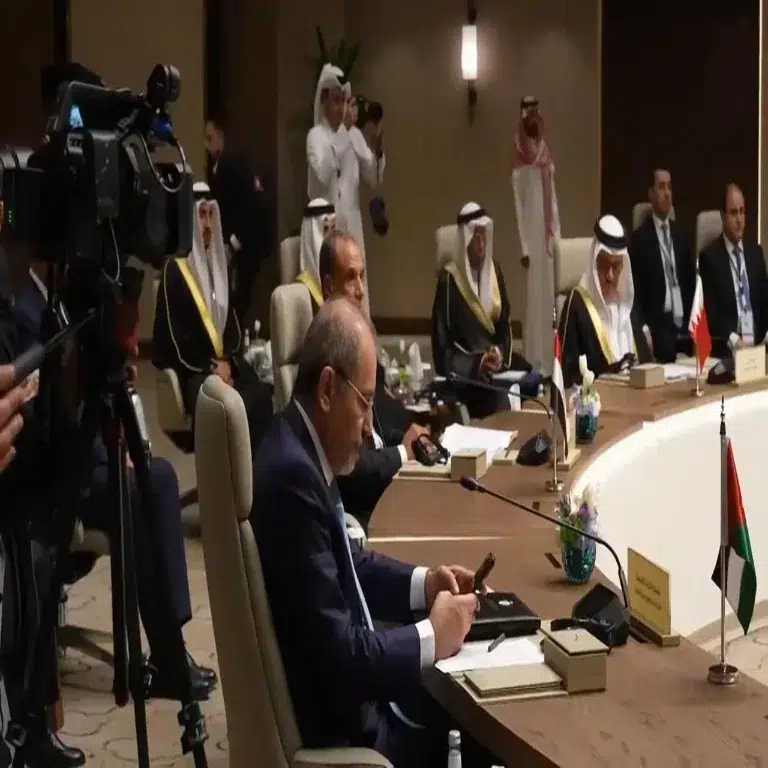 Ligue arabe au Caire : les ministres des Affaires étrangères resserrent les rangs face aux tensions